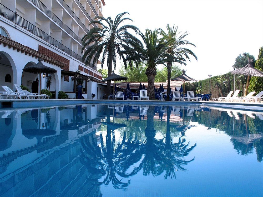 Готель Ibersol Playa Dorada Комарруга Екстер'єр фото