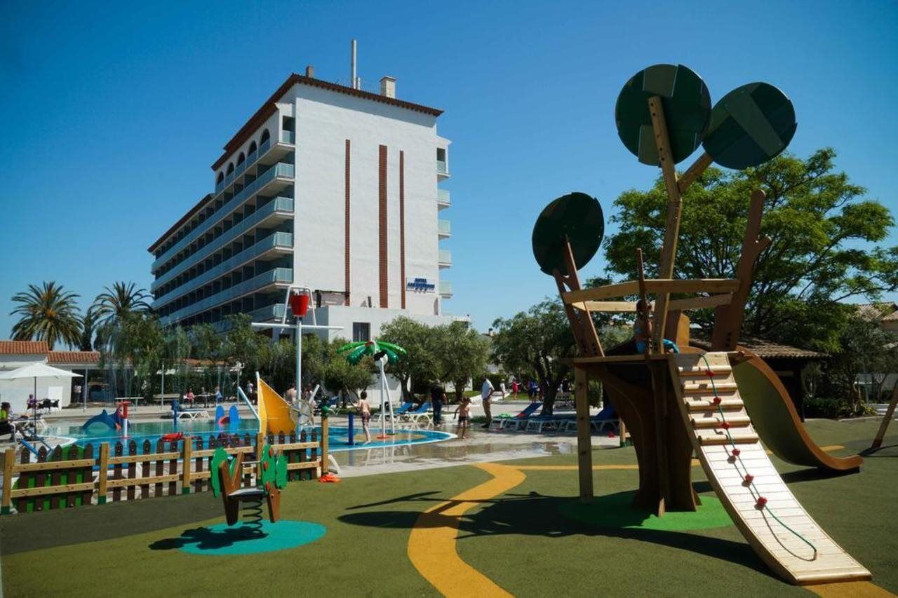 Готель Ibersol Playa Dorada Комарруга Екстер'єр фото